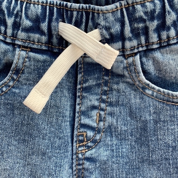 Old Navy Karate Slim Cutoff Distressed Denim Shorts Size 5 - Picture 5 of 10